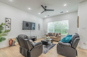 Beautiful 1 bedrooms Home Near DT MCTR